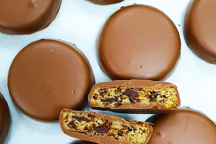 Chocolate-Dipped Cookies