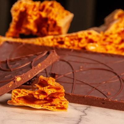 White-Rabbit-Yorkshire-Honeycomb-Flavoured-Bar